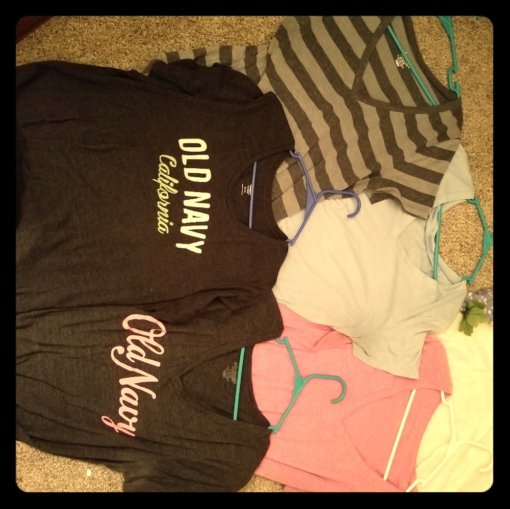 Old navy v-neck tshirts